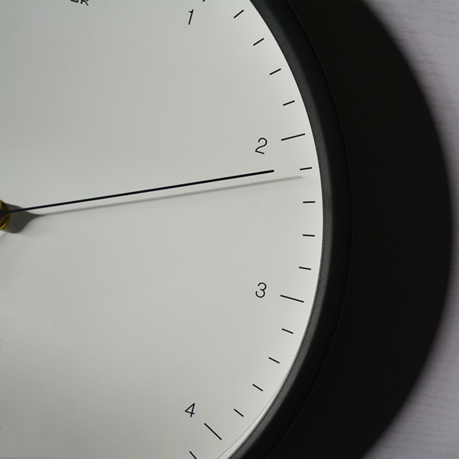 COZY Quartz Wall Clock 12 Inch 300mm Black Metal Frame White Plate Red Second Hand - 7Pandas Australia