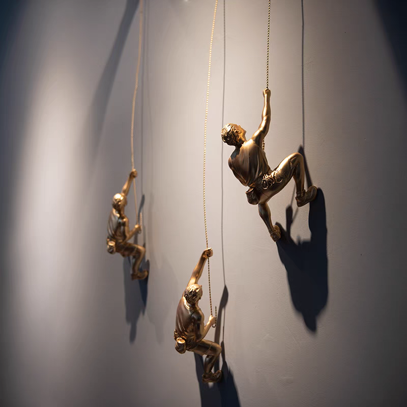 Rock Climbing Figure Sculpture Wall Status Gold Silver Resin - 7Pandas Australia