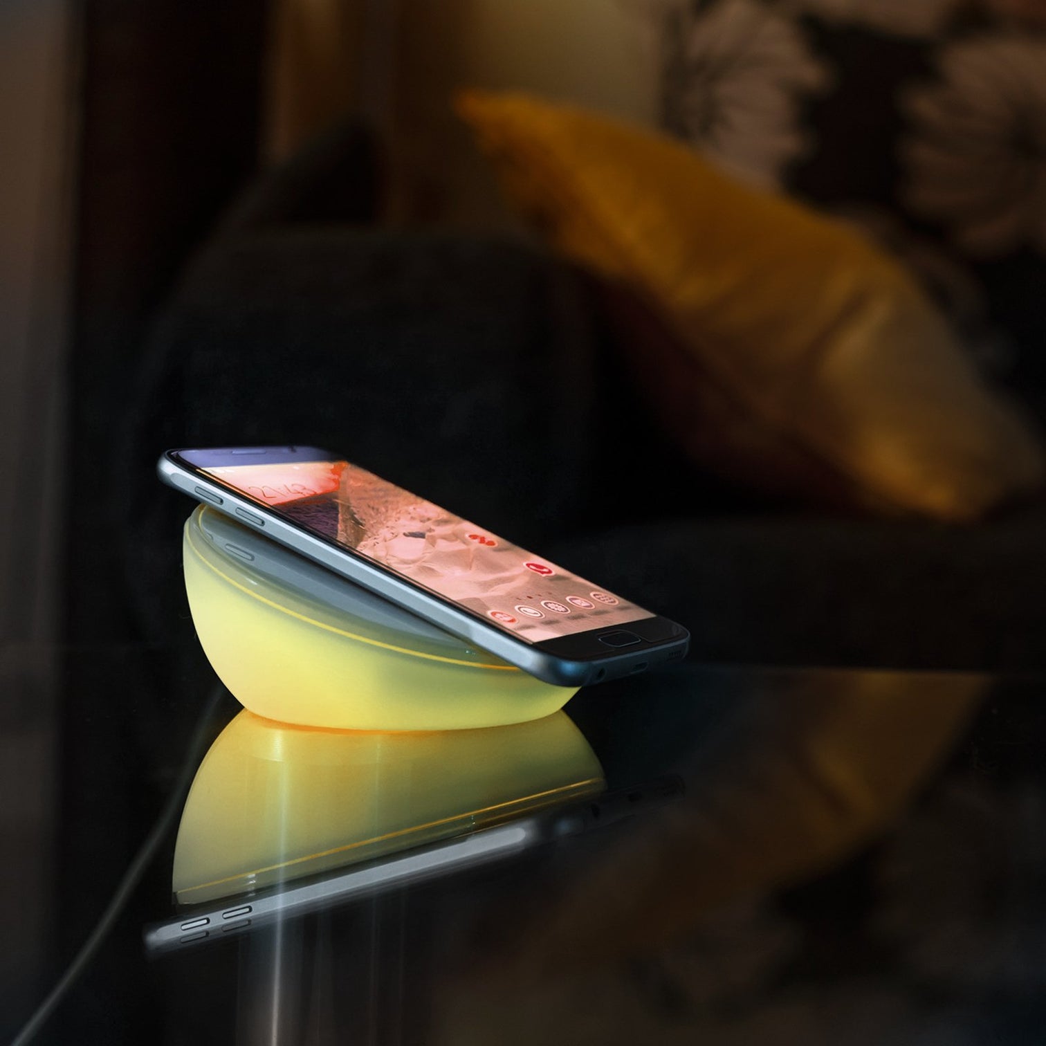 Fast Wireless Charger with Alarm Clock and Night Light, White - 7Pandas Australia